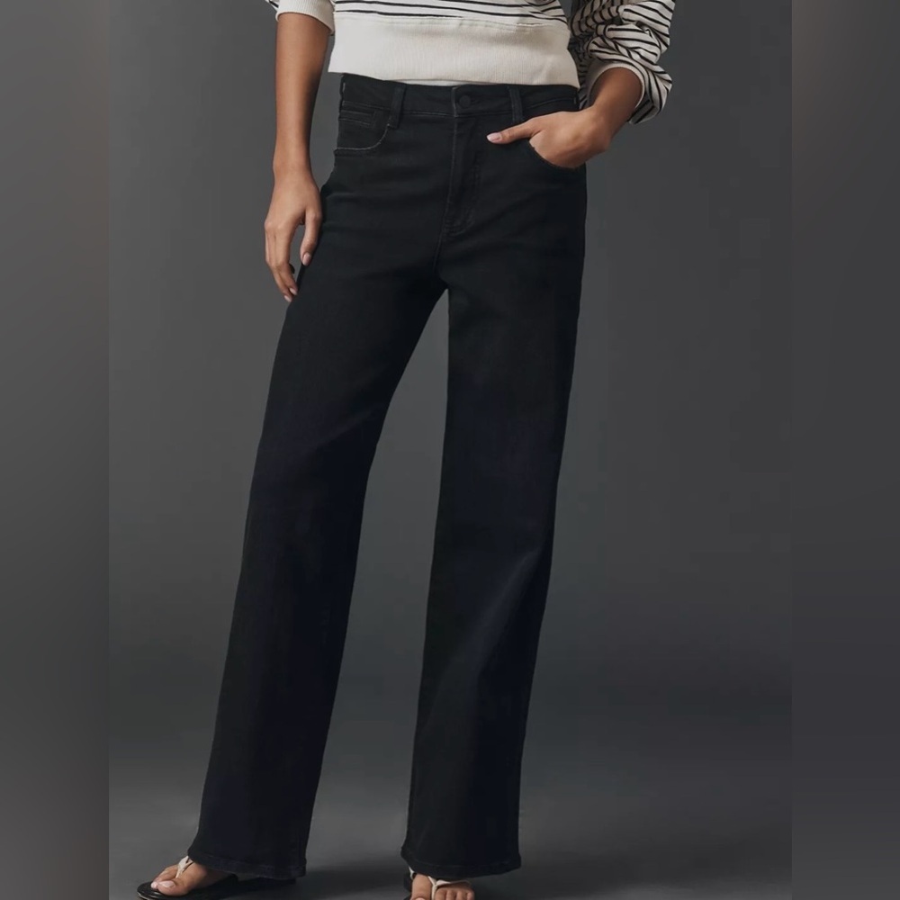 Pilcro Wide-Leg High-Rise Jeans in Black
